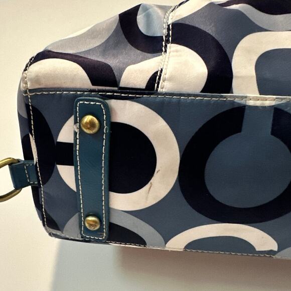 Coach Navy and Cream Satchel - Picture 3 of 14